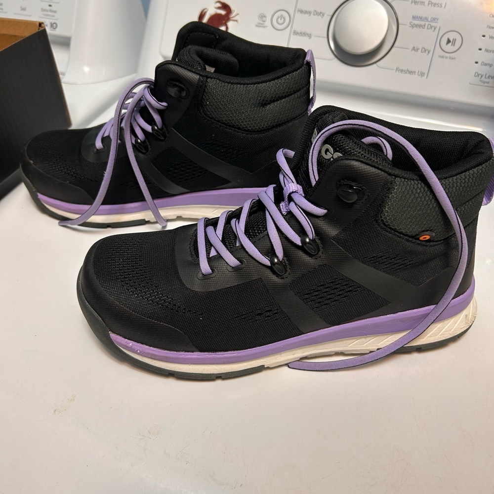 Women's Black and Purple Bogs Sandstone Knit Composite Safety Toe Boots